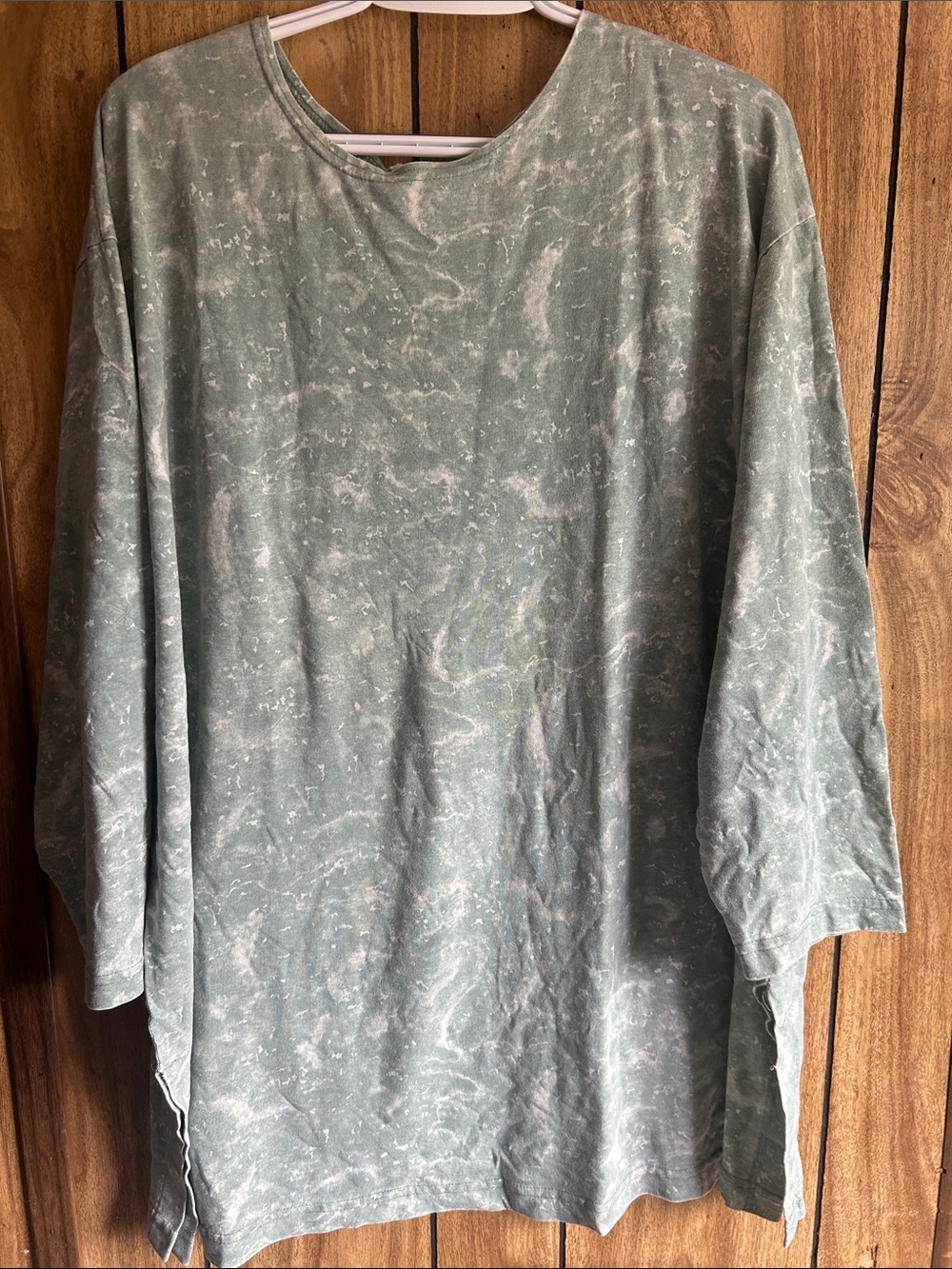 Vintage Katelyn Rose mint Women's Washed Sage Green Long Sleeve Tee 29” P2P